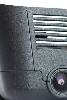 Штатный Wi-Fi Full HD видеорегистратор скрытой установки для Range Rover Evoque (2018+) от Redpower DVR-LR8-N