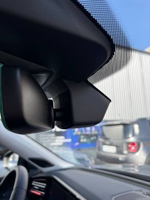 Штатний відеореєстратор RedPower DVR-VAG15-G для Volkswagen Tiguan 3 та Skoda Kodiaq 2